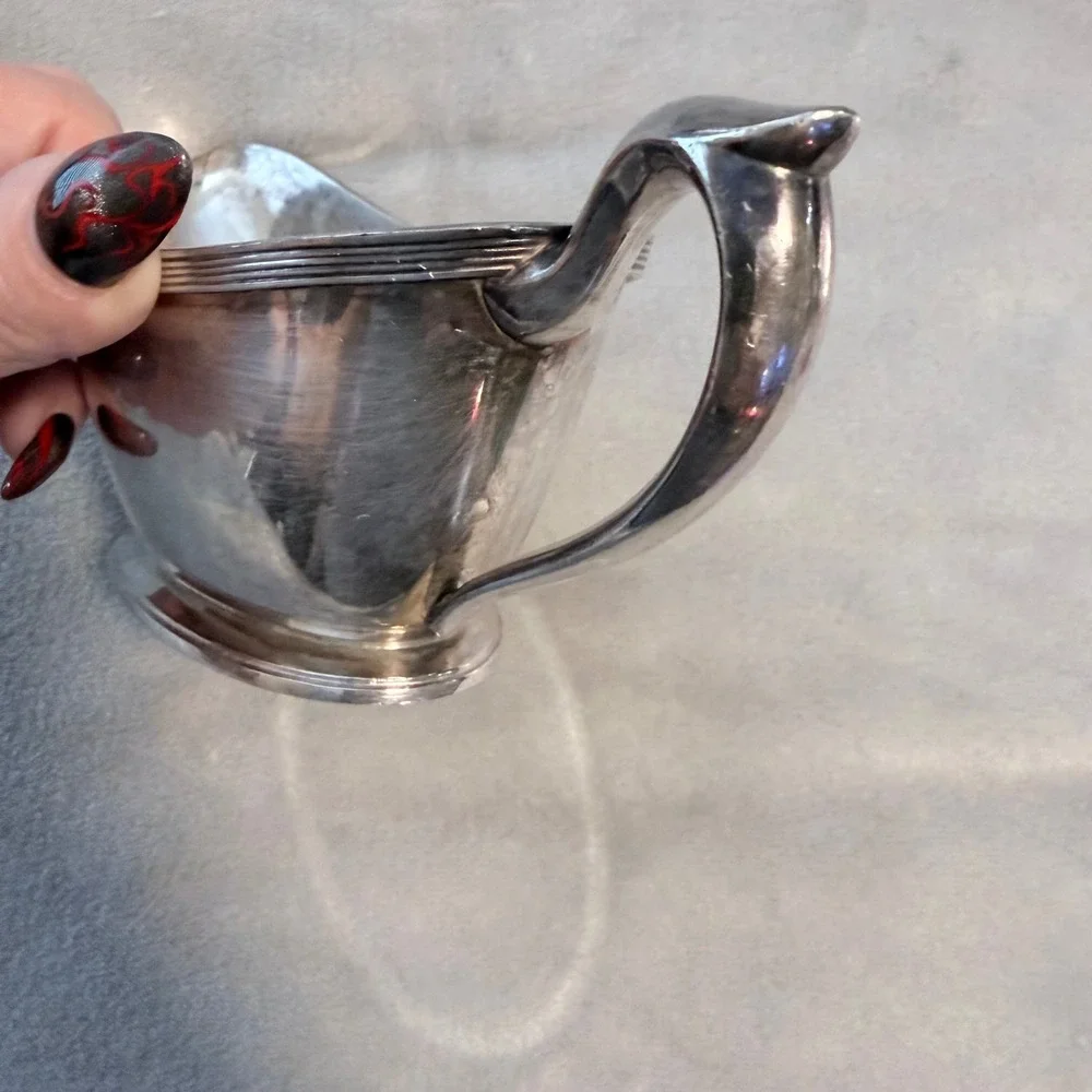 Vintage Oneida Community Par Plate Silverplate Gravy Boat Sauce Boat Reeded Rim